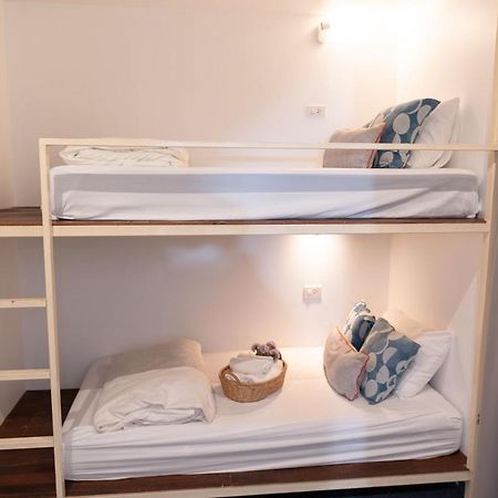 Oon Poshtel X Cafe Vandrerhjem Chiang Mai Eksteriør bilde
