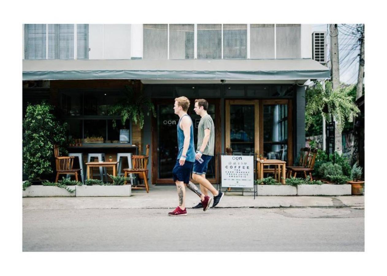 Oon Poshtel X Cafe Vandrerhjem Chiang Mai Eksteriør bilde