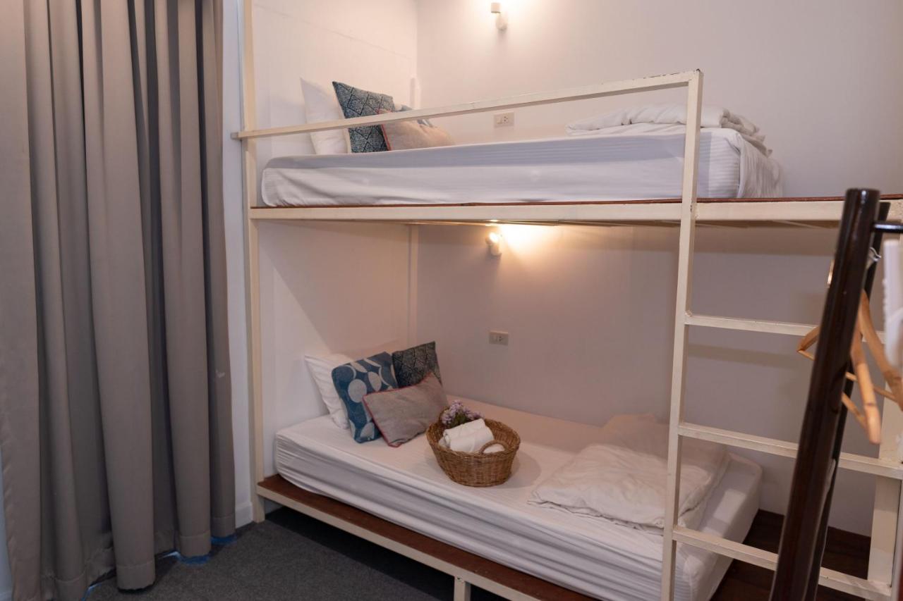 Oon Poshtel X Cafe Vandrerhjem Chiang Mai Eksteriør bilde