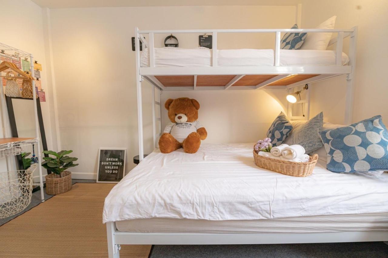 Oon Poshtel X Cafe Vandrerhjem Chiang Mai Eksteriør bilde