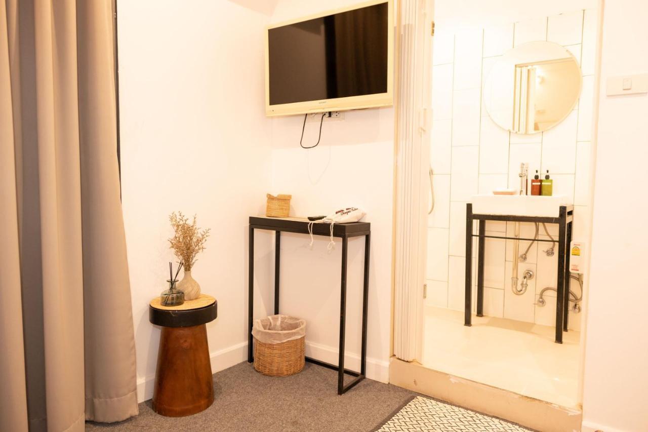 Oon Poshtel X Cafe Vandrerhjem Chiang Mai Eksteriør bilde