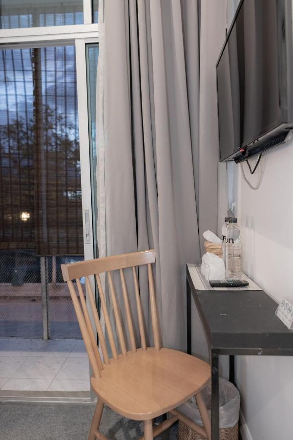 Oon Poshtel X Cafe Vandrerhjem Chiang Mai Eksteriør bilde